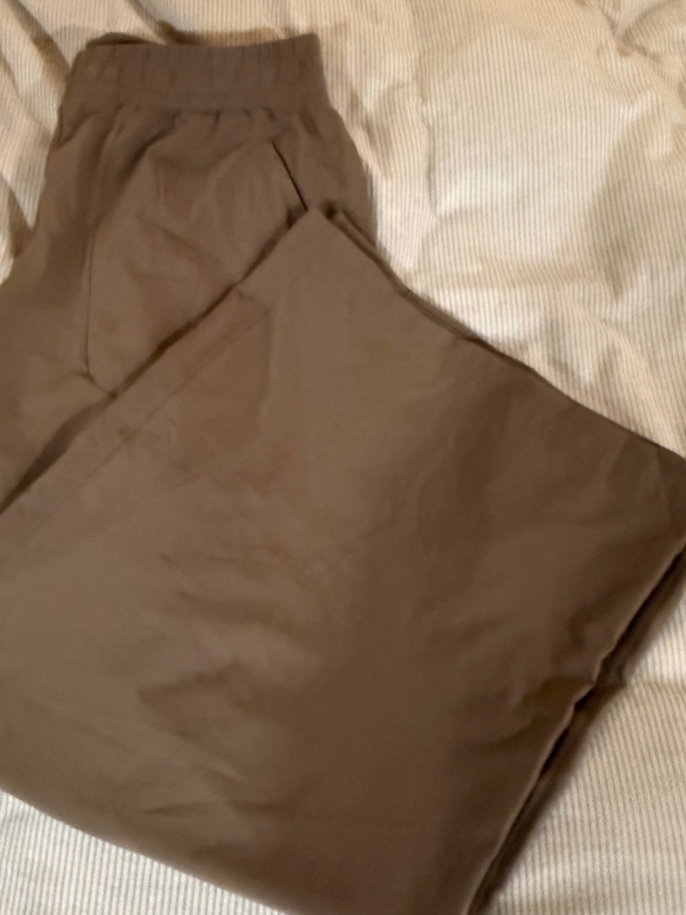wide leg flowy Lululemon pants - 12
